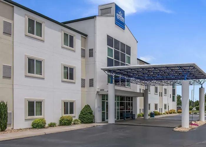 Pet Friendly hotel: Americas Best Value Inn-Knoxville East